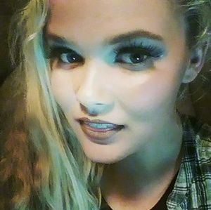 Meet your Posher, Kaitlyn